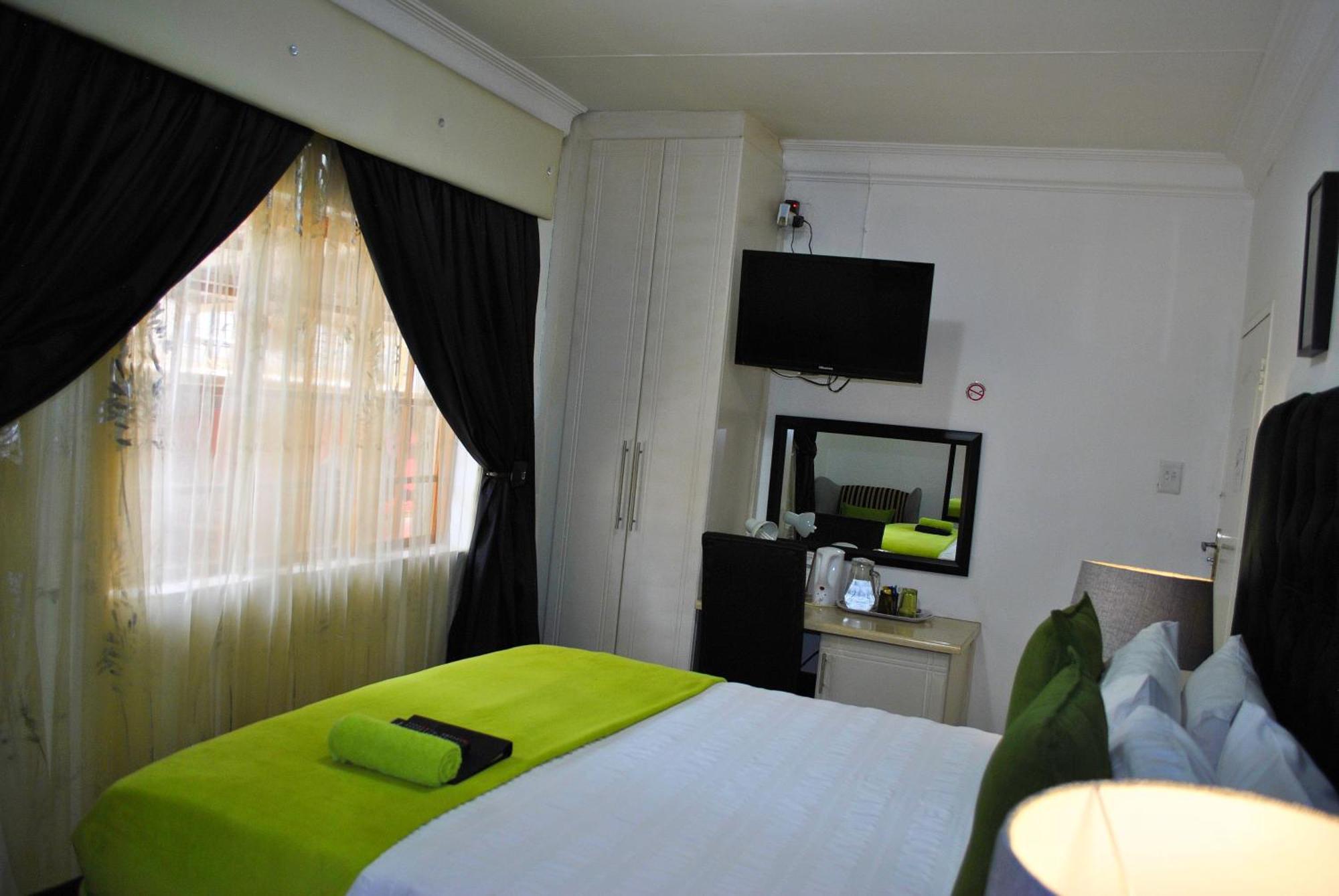 Lapologa Bed & Breakfast Tzaneen Exterior photo